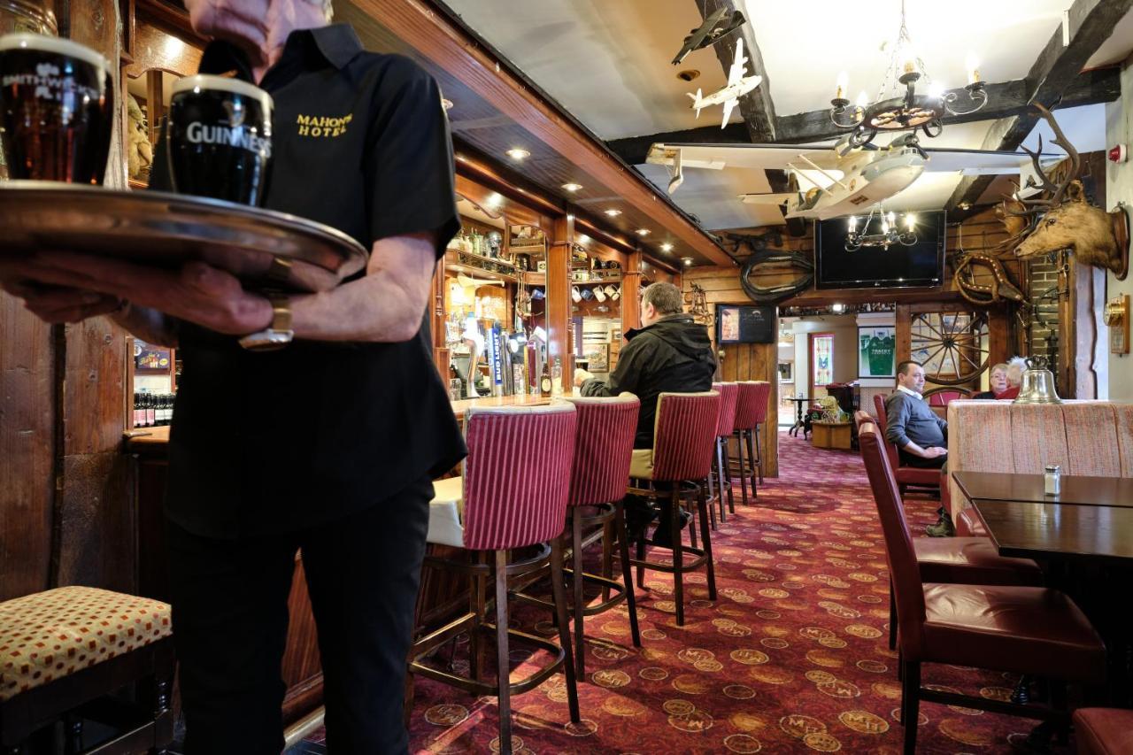 Mahon'S Hotel Irvinestown ภายนอก รูปภาพ