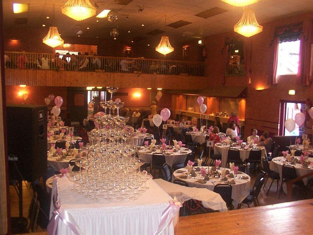 Mahon'S Hotel Irvinestown ภายนอก รูปภาพ