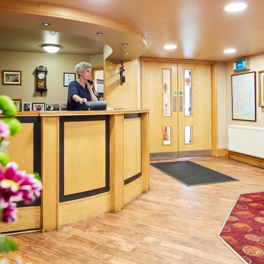 Mahon'S Hotel Irvinestown ภายนอก รูปภาพ